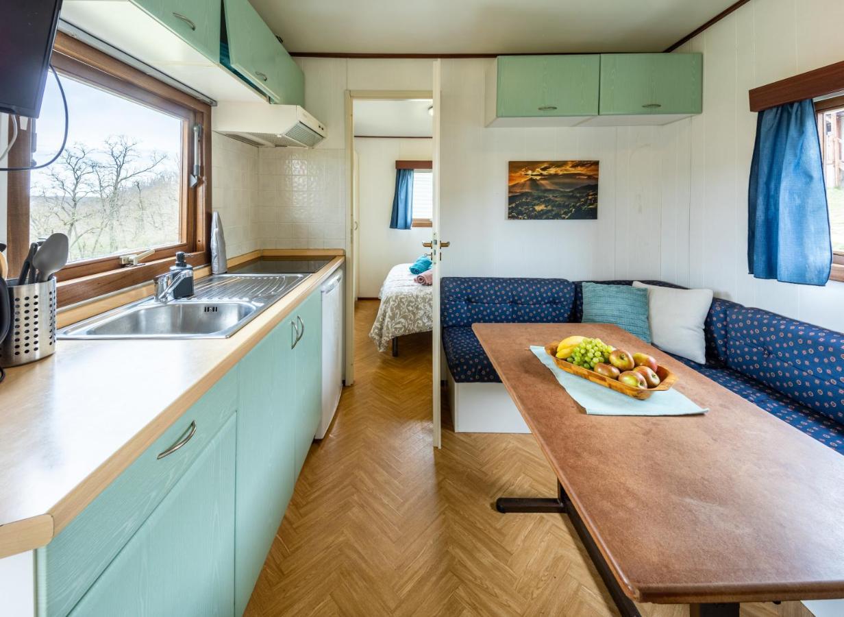 Mobilheim Chalet - Vyrovicka Prehrada Vyrovice Kültér fotó